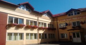 Investiții de aproape 3 milioane de lei pentru modernizarea educației speciale din Brașov