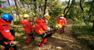 Turistă accidentată pe pârtia Drumul Roșu