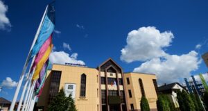 Studenții din anul I, de la Universitatea Transilvania din Brașov, dar și cei cu mai multă experiență sunt așteptați la Student Log In