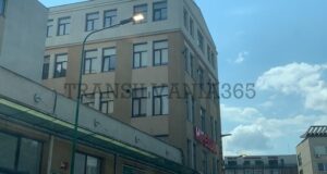 Primăria Brașov nu simte creșterea prețului la energie electrică. Becurile ”ard” și ziua pe unele străzi (FOTO)