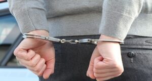 4 bărbați reținuți pentru tâlhărie
