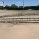La un pas de tragedie! Un bărbat a căzut într-un șant săpat de o firmă și lăsat nesemnalizat (FOTO) 5 scari