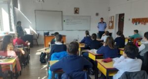 Siguranța în mediul școlar-prioritatea Poliției Brașov