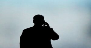Atenție la apeluri telefonice „spoofed” în care atacatorii se prezintă drept angajați ai unor instituții oficiale