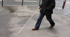 Sistemul de orientare STEP-HEAR dedicat persoanelor cu deficiențe de vedere va fi implementat la Brașov