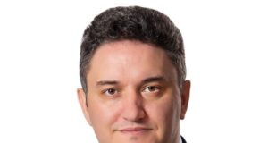 Un deputat PSD vrea ca noi toți să plătim ratele românilor care și-au luat case