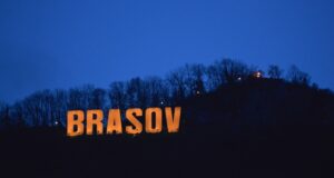 Literele de pe Tâmpa vor fi iluminate în portocaliu pentru a marca Ziua Mondială a Luptei Împotriva Cancerului
