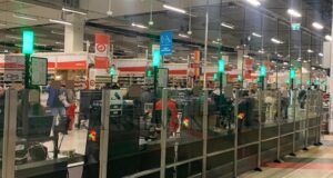 Fără casieri în magazinele Auchan. Aceștia vor deveni consilieri clienți