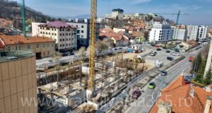 Care este stadiul lucrărilor la căminul hotel din spatele Aulei Universității Transilvania?