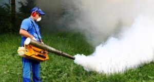 Dezinsecție contra căpușelor în parcurile din Săcele