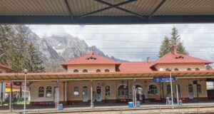 Gările din Bușteni, Ploiești Vest și Videle vor fi modernizate prin Programul Transporturi