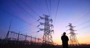 Urmează întreruperea alimentării cu energie electrică de până la 7 ore în Codlea