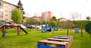 Pe când și la Brașov? S-au deschis trei locuri de joacă moderne pentru câinii din Sibiu