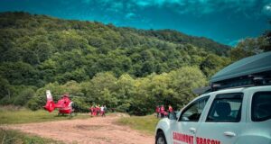 Turist accidentat între Holbav și Poiana Mărului. Intervenție a elicopterului SMURD