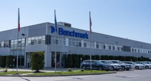 Nou spaţiu de producţie Benchmark la Ghimbav. Investiția este de peste 10 milioane dolari