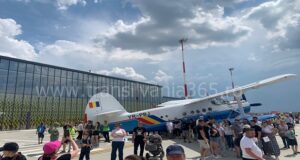 Aeroport Brașov-Show aviatic, Haddaway, Zdob şi Zdub și Olivia Addams în concert