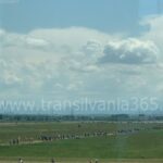 Pelerinaj ca la Sf. Parascheva! Zeci de mii de oameni au vizitat Aeroportul Brașov (FOTO) 2 porti3