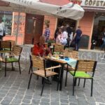 Fostul premier ”Stolo” s-a relaxat la un pahar de bere în centrul Brașovului (FOTO) 3 stolojan5