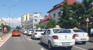 Mulțumiți-le la vot! De azi, brașovenii vor plăti cel mai scump bilet de autobuz din țară. Mai ieftin cu taxi, uber sau bolt decât cu RATBV!