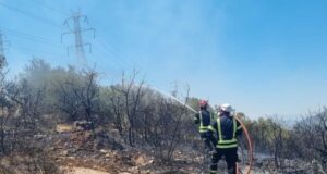 5 pompieri brașoveni ajută la stingerea incendiului din apropierea Atenei