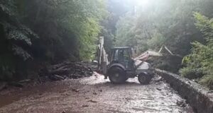 Transfăgărăşanul blocat din cauza căderilor de pietre de pe versanți