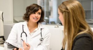Crește numărul brașovencelor cu cancer de sân: 3.300 de cazuri în 2025 față de 3004 în 2024