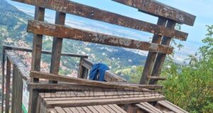 Brașovul, bine administrat! Așa arată mobilierul de pe muntele Tâmpa (FOTO)