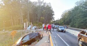 Două autoturisme s-au ciocnit între Codlea și Vlădeni(FOTO)