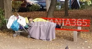 Parcurile din Brașov, dormitoare pentru oamenii străzii (FOTO)