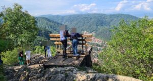 Brașov, oraș de poveste! Așa își întâmpină Brașovul turiștii care urcă pe Tâmpa (GALERIE FOTO)