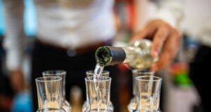 Concurs de pălincă la Covasna! Festivitatea de premiere se mută în online din cauza măsurilor de austeritate implementate de guvern