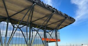 Aeroportul Brașov crește în statistici, dar rămâne blocat la capitolul dezvoltare. O singură companie și doar trei destinații
