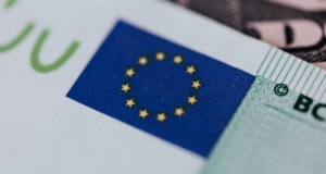 Europenii vor avea un venit minim garantat. Când se va întâmpla acest lucru