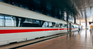 ARF semnează contractul cu Alstom pentru achiziția a 16 locomotive noi