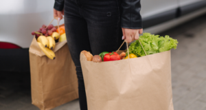 Marcel Ciolacu: „Prelungim cu încă două luni limitarea adaosului comercial la alimentele de bază”. Vezi lista cu alimentele plafonate