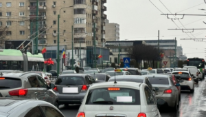 Primarul tot nu are soluții pentru traficul infernal din oraș! (FOTO) 1 joi 44