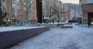 Brașovul mai are un patinoar! Așa arată pietonala din Răcădău! (FOTO)