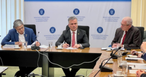 Întâlnire la Ministerul Dezvoltării între Adrian Veștea, Marcel Boloș și reprezentanții Asociației Aeroporturilor din România