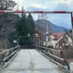 Comuna gropilor! Așa arată cea mai vizitată localitate din România! (GALERIE FOTO) 17 pod bran1