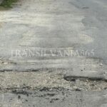 Comuna gropilor! Așa arată cea mai vizitată localitate din România! (GALERIE FOTO) 4 trotuar3