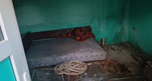 FOTO. Sclavie modernă la o stână din Brașov! Un copil a fost ținut într-o cușcă!