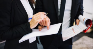 50% dintre funcționarii publici nu știu ce servicii online oferă instituția la care lucrează, deși au o vechime de peste 10 ani