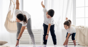 Yoga pentru întreaga familie, gratuit, la Biblioteca Județeană „George Barițiu” Brașov!