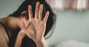 VIDEO. A fost modificată legislația pentru protejarea victimelor hărțuirii sexuale! Victimele vor putea depune plângeri anonime!