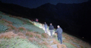 Trei tineri au cutreierat munții timp de 22 de ore în drumul lor spre vârful Negoiu. Ce mesaj au transmis salvamontiștii din Argeș (FOTO)