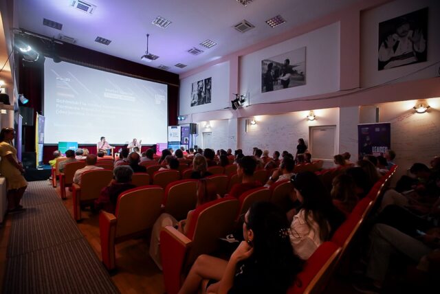 Conferinta Thierry Wolton