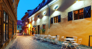 Oana Coantă, proprietara restaurantului Bistro de l’Arte din Braşov: „În august anul acesta, Braşovul a fost mult mai plin decât anul trecut, am văzut o creştere foarte mare a numărului de turişti străini”