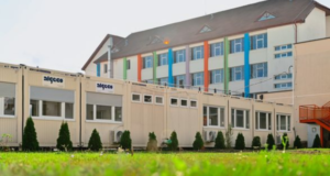 Spații suplimentare în școlile sibiene, în structuri modulare