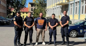 Era aproape de Ploiești când jandarmii brașoveni l-au întors din drum. Nici nu și-a dat seama că și-a pierdut portofelul în zona pietonală Sub Tâmpa