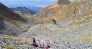 Turistă de 25, din Cehia, rănită în Munții Făgăraș. Condițiile meteo nefavorabile nu au permis intervenția elicopterului SMURD